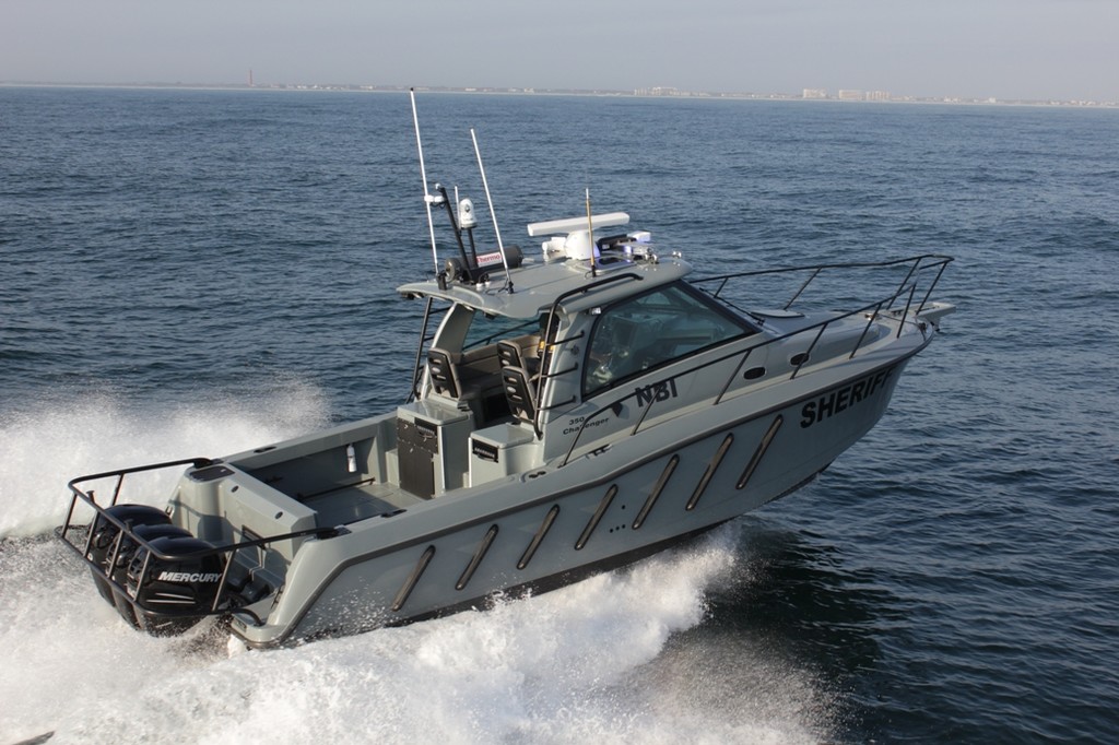 Boston Whaler 350 Challenger &copy; Mercury Marine